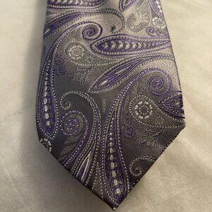 Stafford Tie Men's Regular Purple Paisley Signature Series 100% Silk‎ Neck Tie